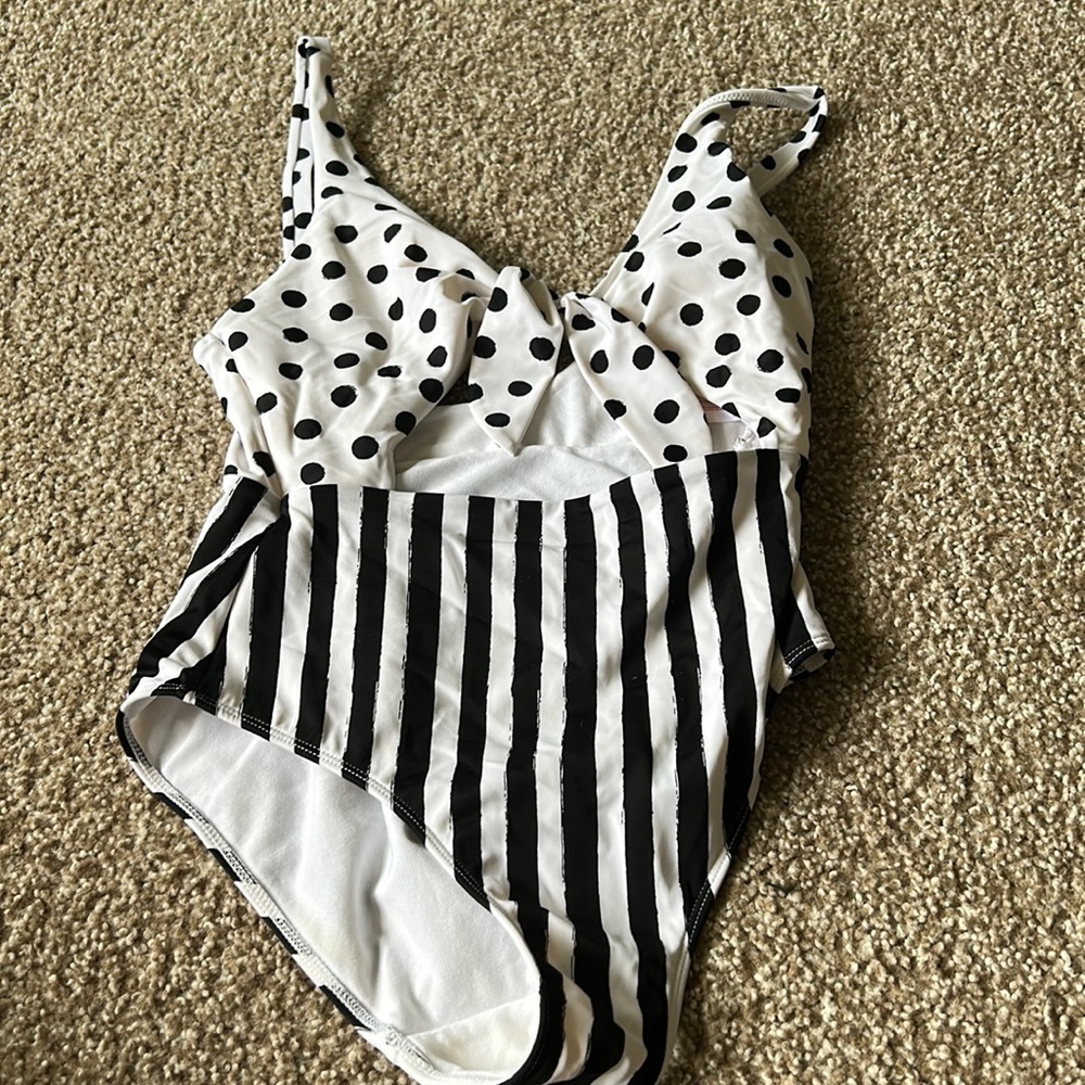 One piece swimsuit